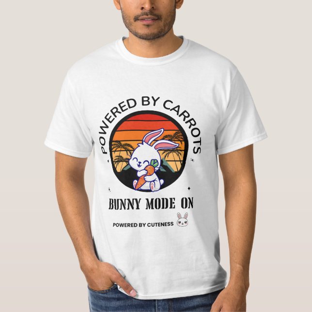 Cute Bunny Hugging Carrot Retro Sunset T-Shirt (Frente)