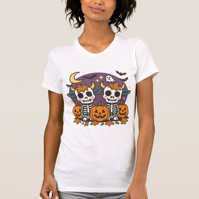 Cute Spooky Skeleton Cows with Pumpkins T-Shirt (Frente)