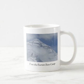 Da caneca do acampamento base de Everest