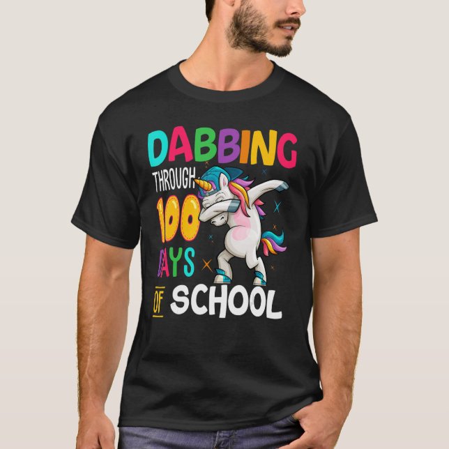 Dabbing Através De 100 Dias De Camisa Engraçada Na (Frente)
