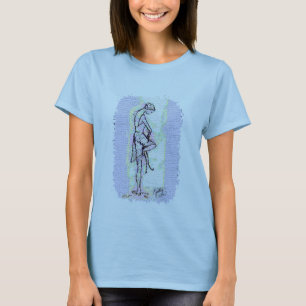 Dançarino de balé que amarra o t-shirt dos