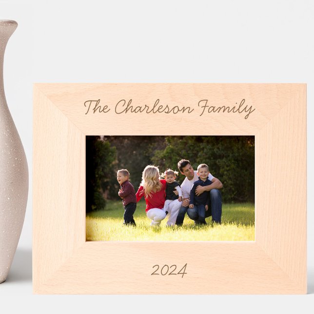 Data do Nome Personalizado da Família (Personalized family name and year modern script font etched photo frame)