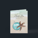 De Agradecimento Obrigado do Natal da praia você cartão do<br><div class="desc">Encalhe cartões de agradecimentos feitos sob encomenda do Natal com estrela do mar grande um ornamento na parte dianteira. Adicione uma mensagem e uma assinatura pessoais internas usando os modelos. Na parte dianteira, "obrigado para o presente" pode igualmente ser mudado. O design é ondas de oceano que dobram a costa...</div>