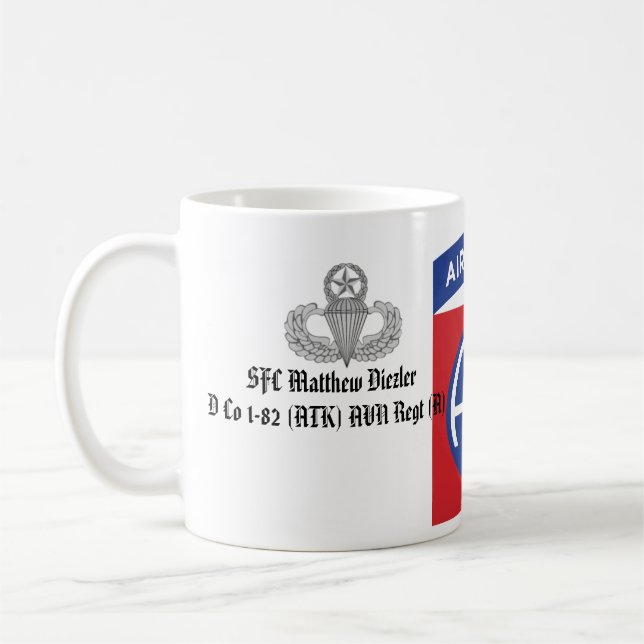 De Café 82nd caneca transportada por via aérea (Esquerda)