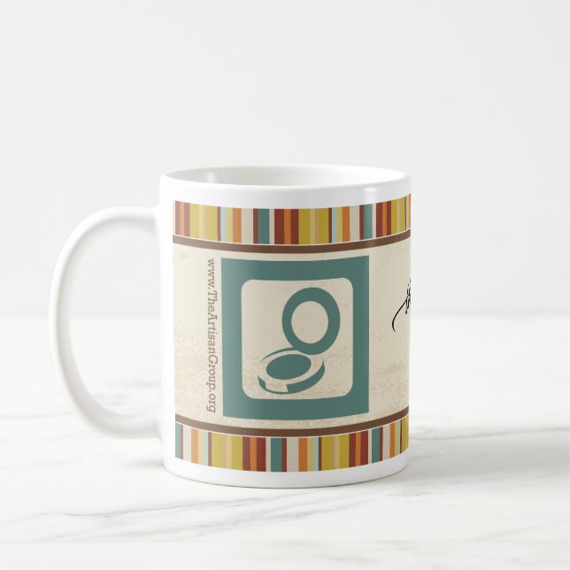 De Café A caneca do MEMBRO do grupo do artesão (Esquerda)