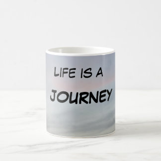 DE CAFÉ A "VIDA É UMA CANECA DA VIAGEM "