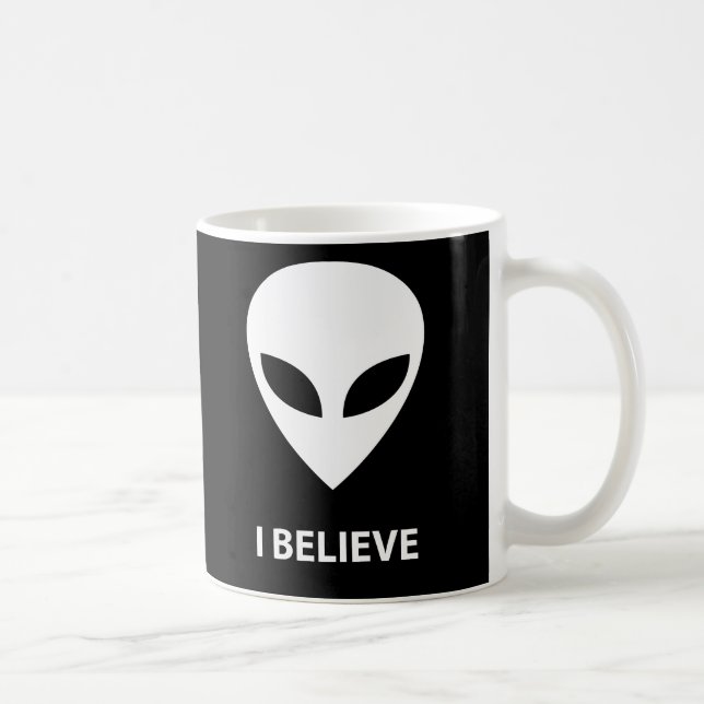 De Café ALIENÍGENA eu acredito a caneca (Direita)