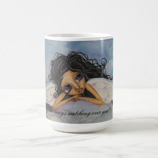 De Café Anjos que olham sobre você a caneca