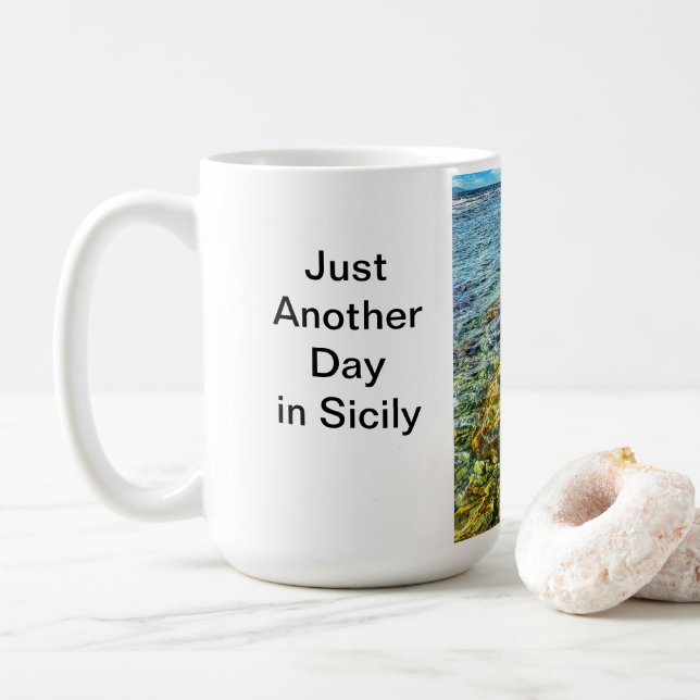 De Café Apenas mais um dia na caneca Sicília (Com Donut)