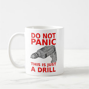 De Café Apenas uma Broca Caneca Divertida Humor