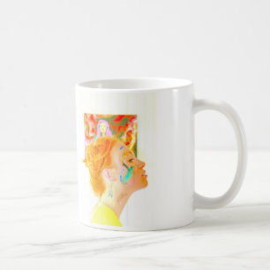 De Café Artista que levanta a caneca