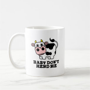 De Café Bebê não me ouve caneca engraçada