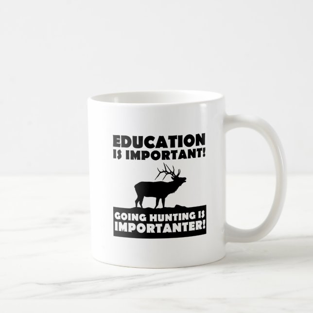 De Café Caça é Mais Importante Caneca Divertida (Direita)