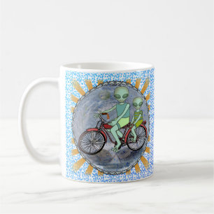 De Café Caneca Alien Pilotando Bicicleta