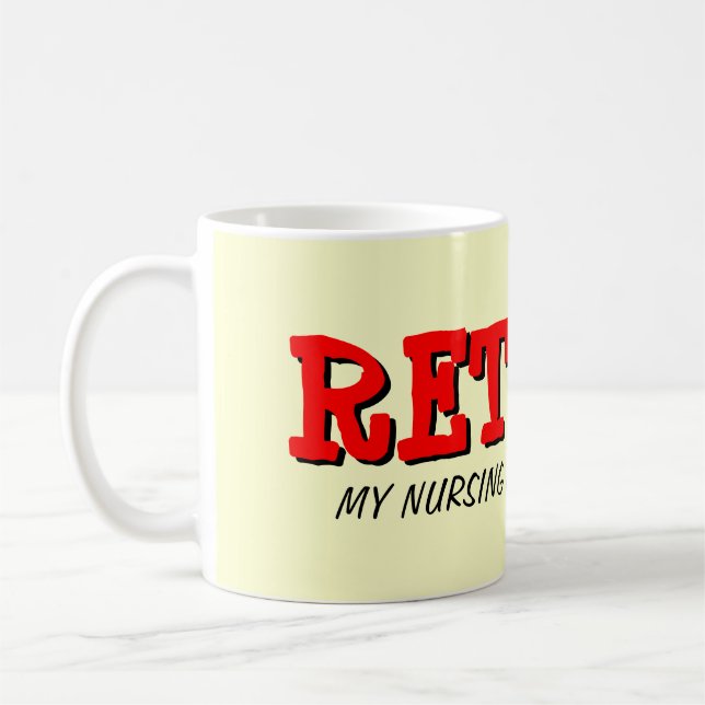 De Café Caneca aposentada da enfermeira com citações (Esquerda)