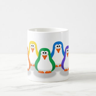 De Café Caneca bonito dos pinguins do arco-íris