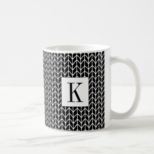 De Café CANECA Branca com MALHA PRETA + Inicial (Direita)