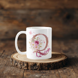 De Café Caneca com Floral Personalizada Inicial – Letra Q