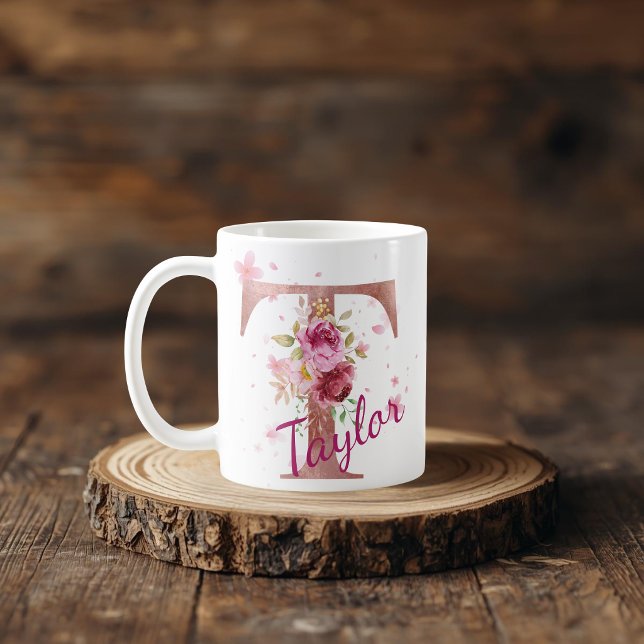 De Café Caneca com Floral Personalizada Inicial – Letra T (Criador carregado)