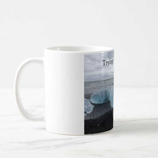 De Café Caneca com gelo na praia preta (Esquerda)