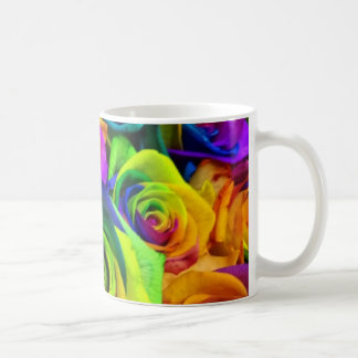 De Café Caneca cor-de-rosa do arco-íris