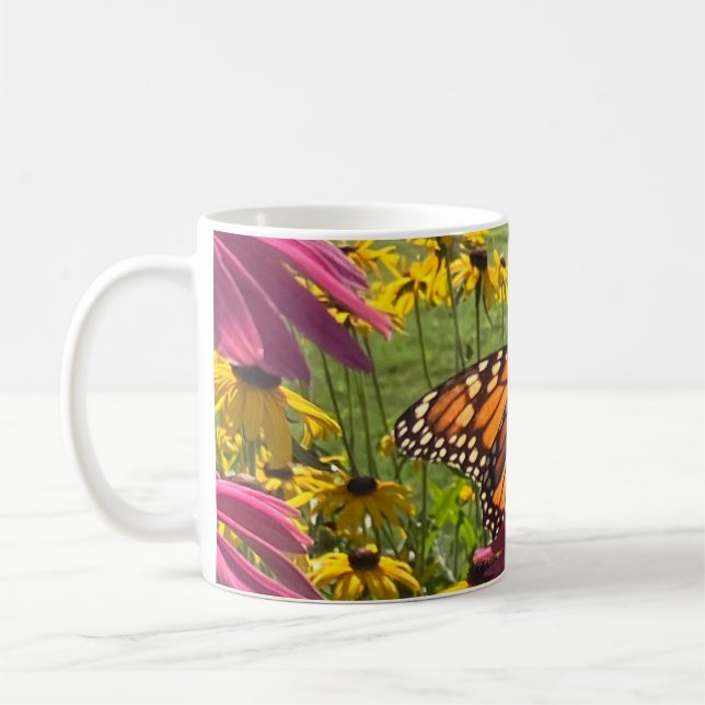 De Café Caneca da borboleta monarca ©️dheller2026 (Esquerda)