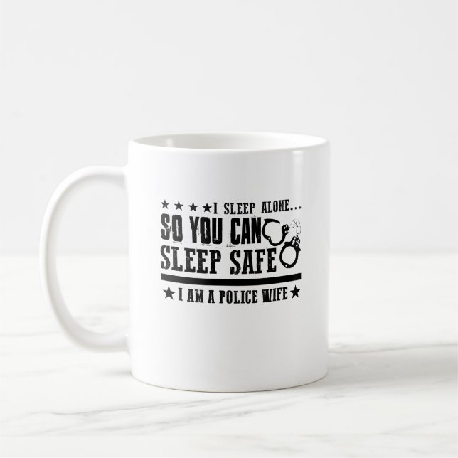 De Café Caneca da esposa do agente da polícia (Esquerda)