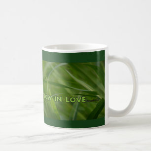 De Café Caneca da grama verde
