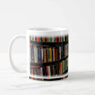 De Café Caneca das estantes