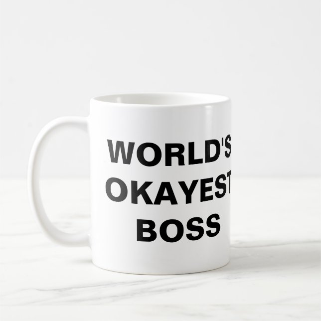 De Café Caneca do chefe do Okayest do mundo (letras (Esquerda)