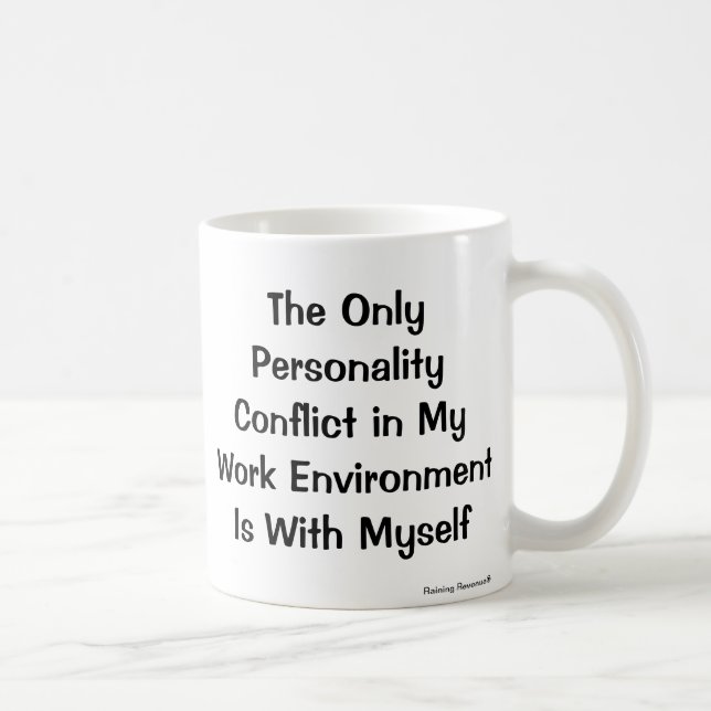 De Café Caneca do conflito da personalidade para o (Direita)