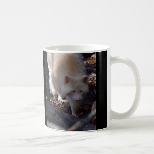 De Café Caneca do guaxinim do albino (Direita)