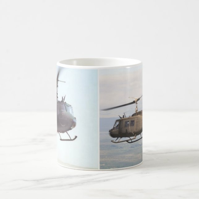 De Café Caneca do Iroquois UH-1 (Centro)