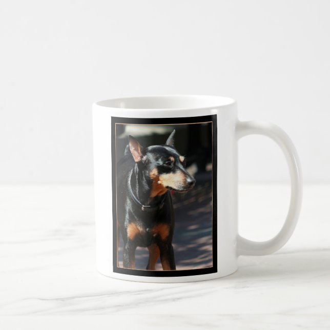 De Café Caneca do Pinscher diminuto (Direita)
