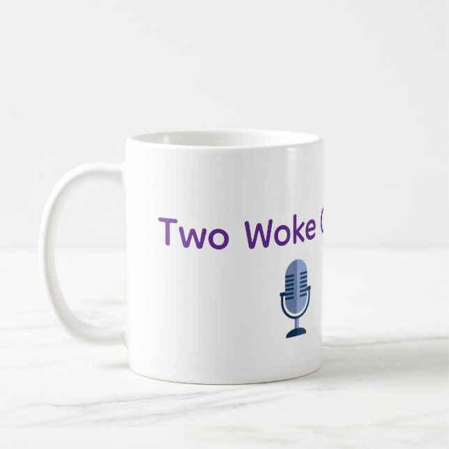 De Café Caneca do Podcast Two Woke Chics (Esquerda)