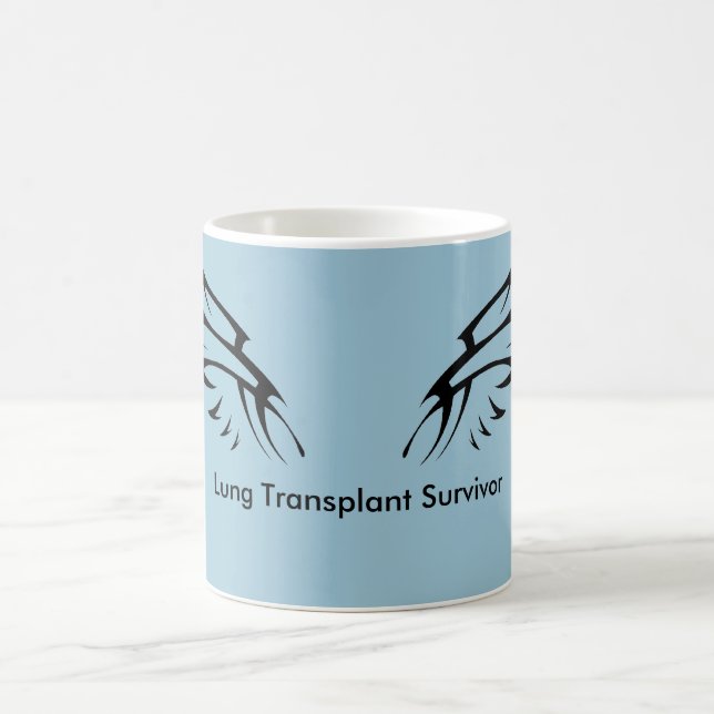 De Café Caneca do sobrevivente da transplantação do pulmão (Centro)