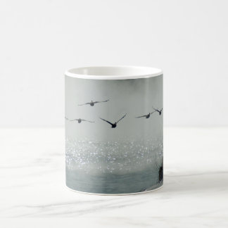 De Café Caneca dos gansos em vôo