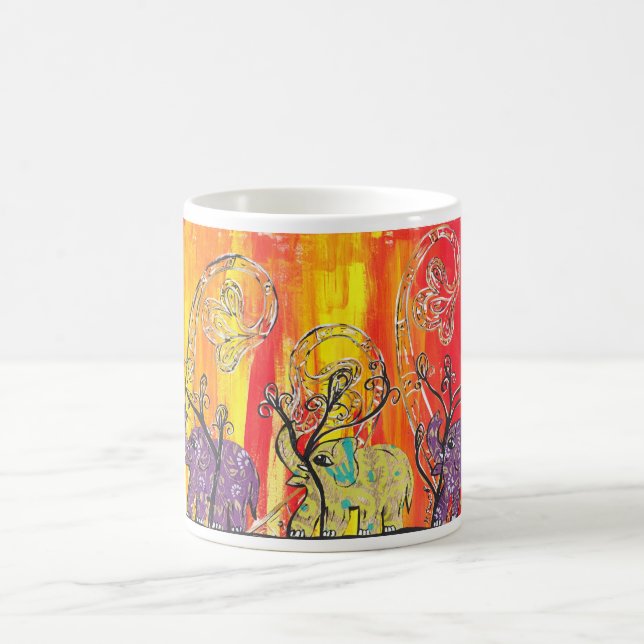 De Café Caneca feliz da parada do elefante (Centro)