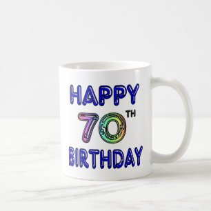 De Café Caneca feliz do aniversário do 70 na pia batismal