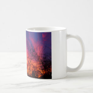De Café Caneca impetuosa do por do sol