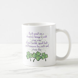 De Café Caneca irlandesa do trevo