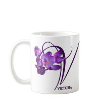 Caneca nome Victoria personalizável floral roxo cr