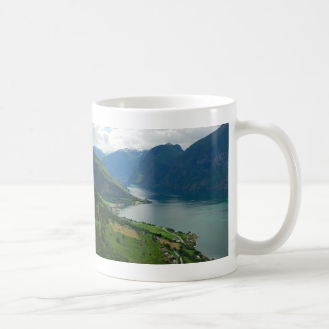 De Café Caneca norueguesa do fiorde (Direita)