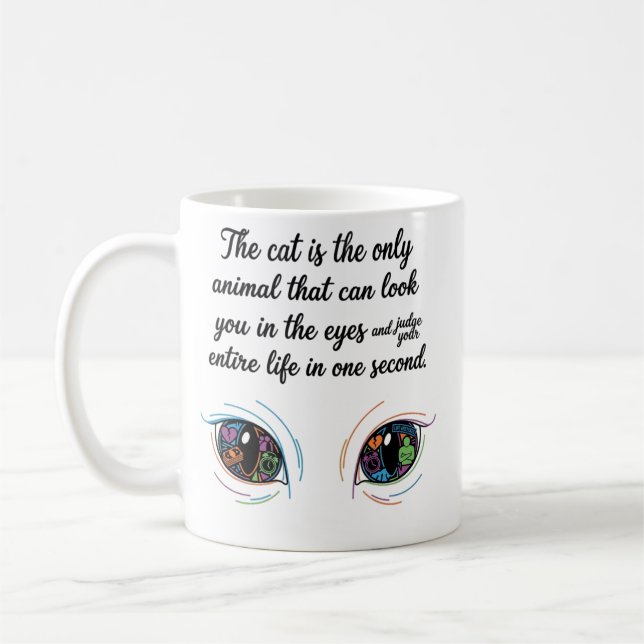 De Café Caneca "O Juiz Gato" — Citação Divertida dos Olhos (Esquerda)
