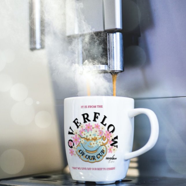 De Café Caneca OVERFLOW desenhada por Adiela Akoo (Overflow Mug by Poet Adiela Akoo - an inspiring gift combo with a t-shirt, etc. LOVE it? BUY IT NOW!)