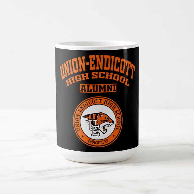 De Café Caneca para ex-alunos da Union-Endicott High Schoo (Centro)
