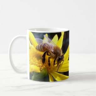 De Café Caneca Pollinating das abelhas do mel