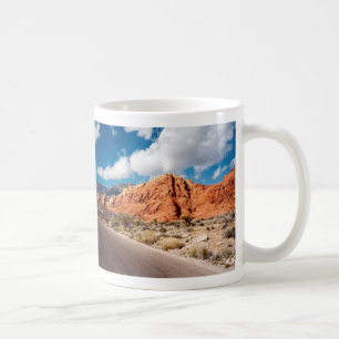 De Café Caneca vermelha da garganta da rocha