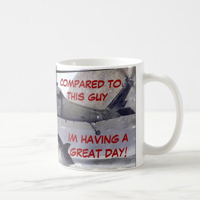 DE CAFÉ COMPARADO A ESTA CANECA DO ESCRITÓRIO DA CARA (Direita)