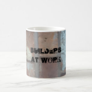 De Café Construtores na caneca do trabalho